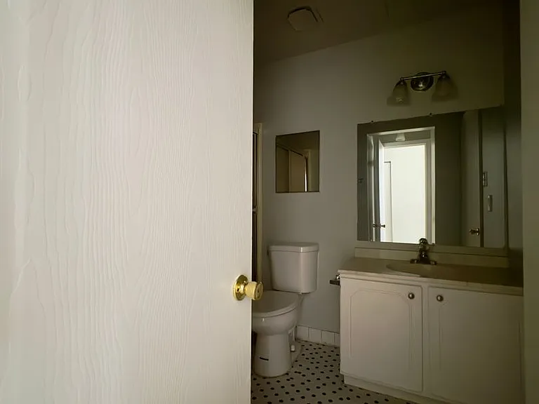 Apartment Units in Reservoir Hill, Baltimore, MD! — Photo 24