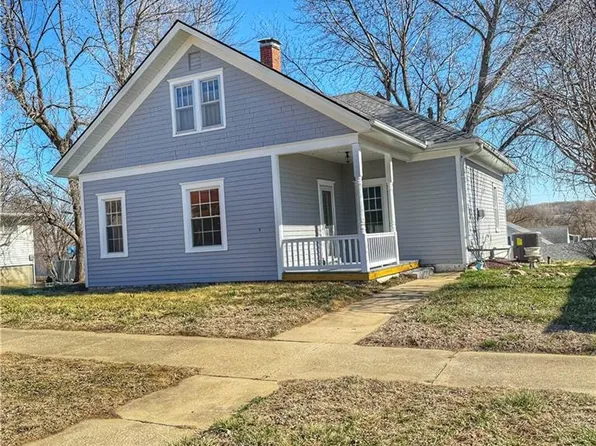 206 E 6th St, Mound City, MO 64470