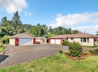 891 S Elk Creek Rd, Drain, OR 97435