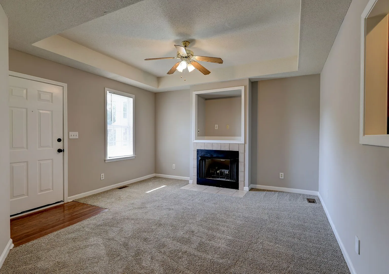 3 Bedroom Home For Rent in the Deertrail Subdivision! — Photo 2