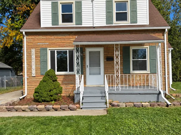29744 Balmoral St, Garden City, MI 48135