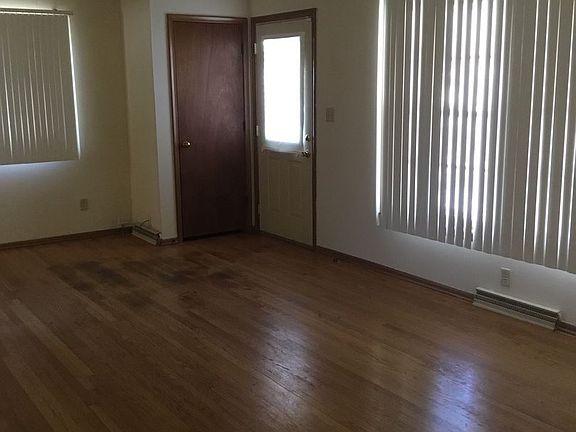 5th image of 2307 Skokie Dr