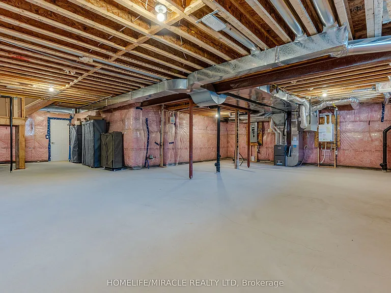 1429 Davis Loop — Photo 31