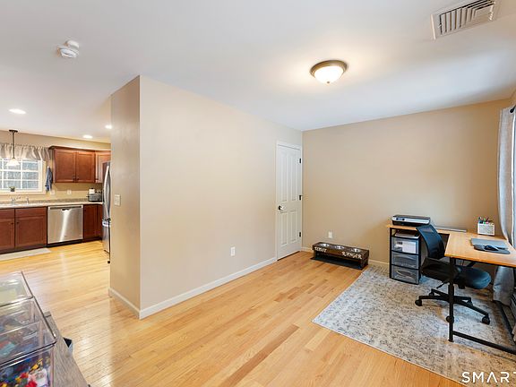 4th image of 43 Tatnic Hill Road