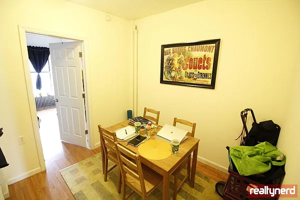 Rented by Realty Nerd | media 5