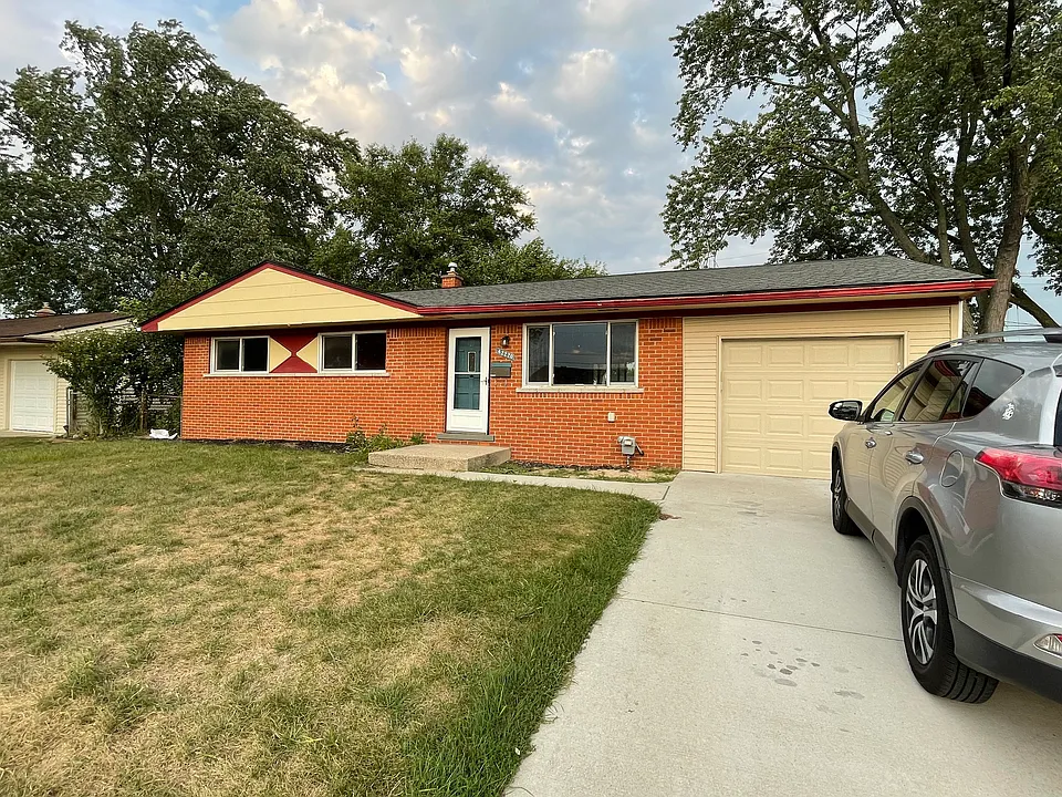 42220 Betley Dr