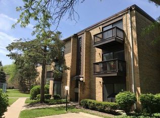 1203 S Forums Ct APT 2B, Wheeling, IL 60090
