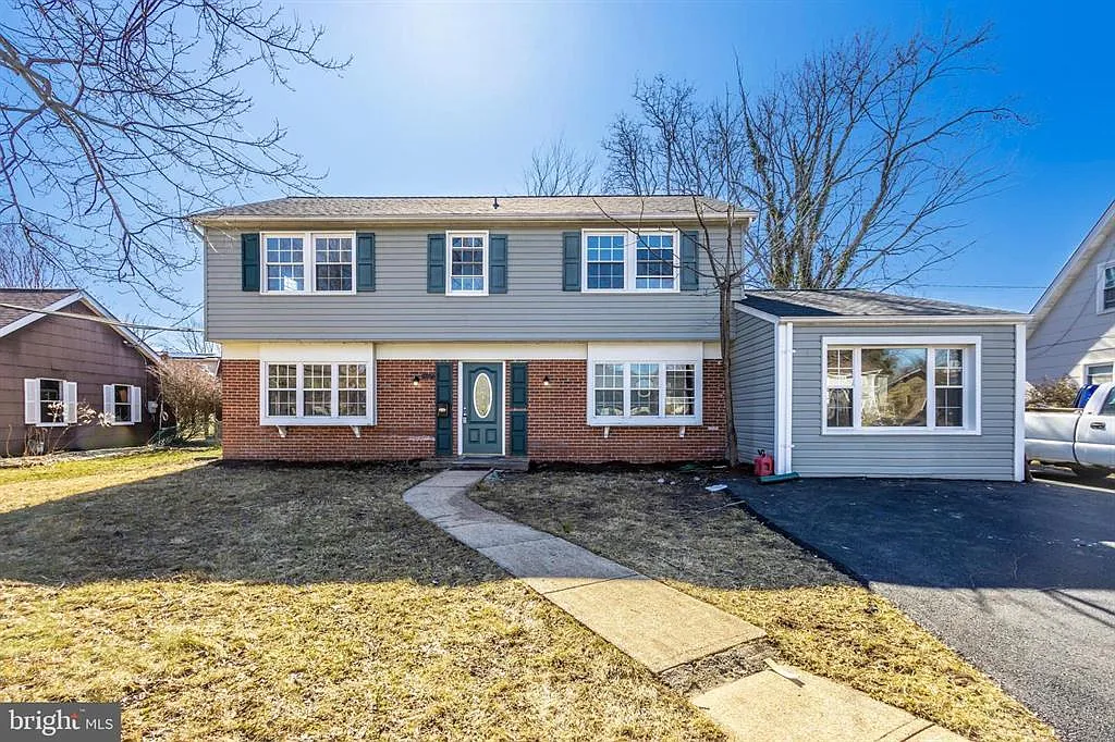 Starlight Ln, Bowie — Photo 1