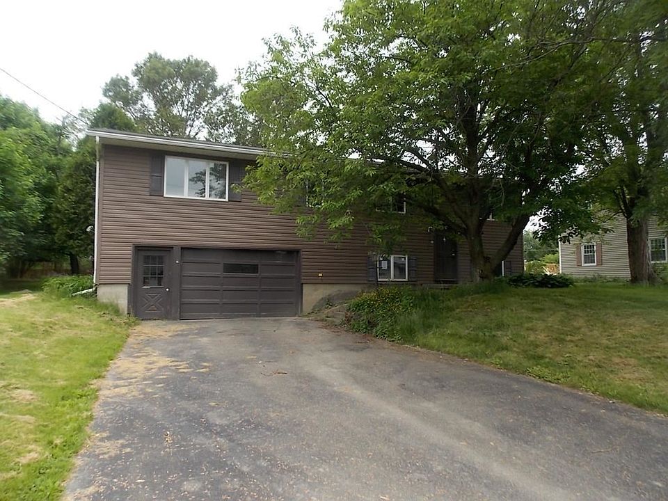 1st image of 22 Larchmont Ave
