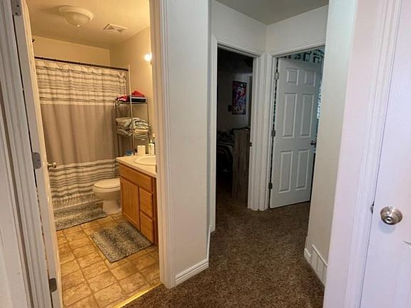 5th image of 638 Valinda Ln