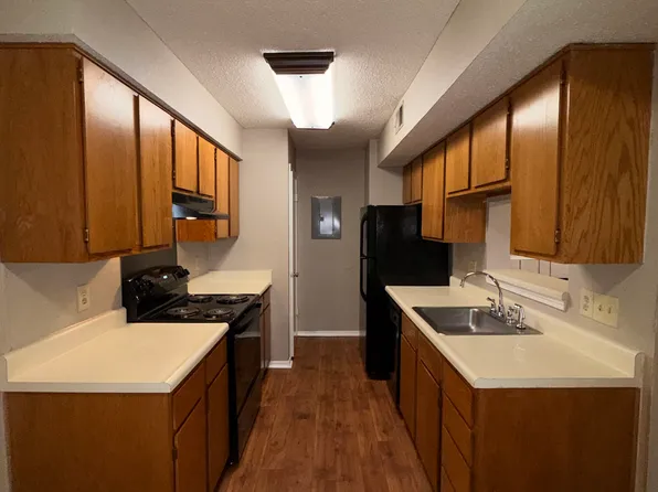 Waterford Place, 6220A Shallowford Rd #10216450b, Chattanooga, TN 37421