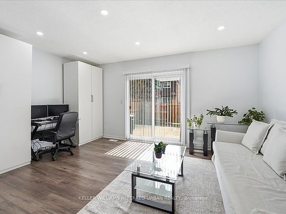 4th image of 151 Linwell Rd #63