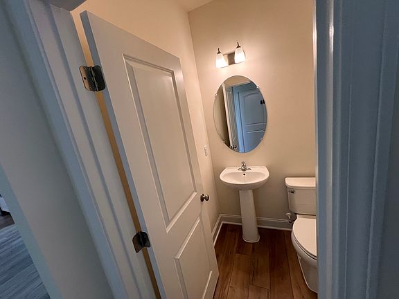 5th image of 1113 Caswell Way Ct