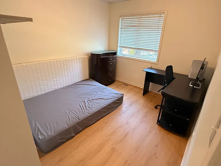 865 Shepherd Pl — Photo 13
