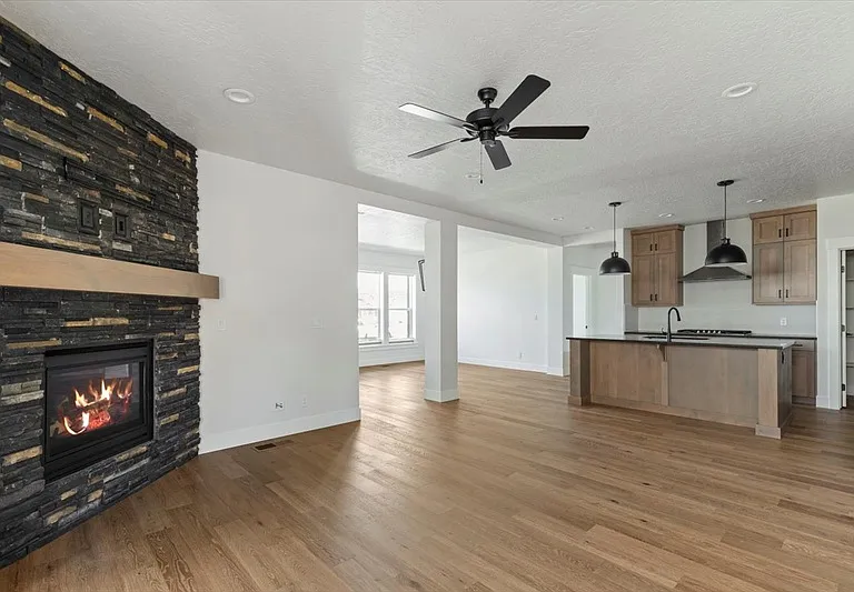 8283 W Shams Ln — Photo 7