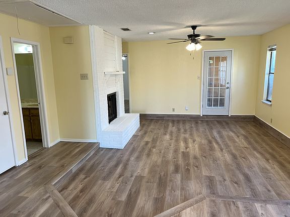 2nd image of 2404 Indigo Ln