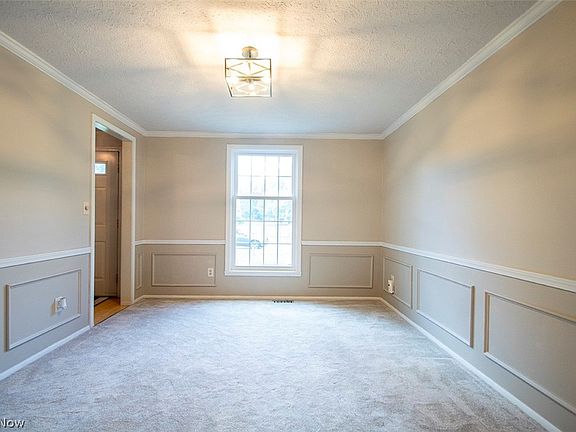 5th image of 952 Smokerise Dr