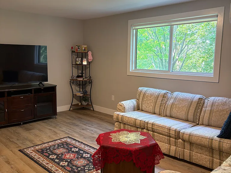 400 Scenic Dr S #9 — Photo 10