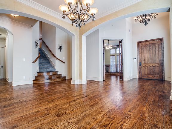 2nd image of 2111 Donley Dr