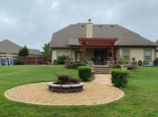 14 Golden Eagle Ct, Fort Mitchell, AL 36856