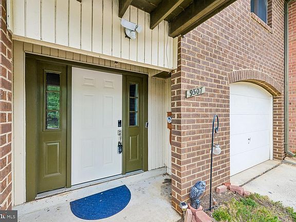 3rd image of 9507 Fern Hollow Way