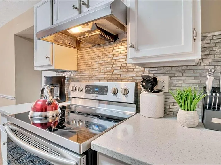 4543 Coopers Creek Pl SE — Photo 4