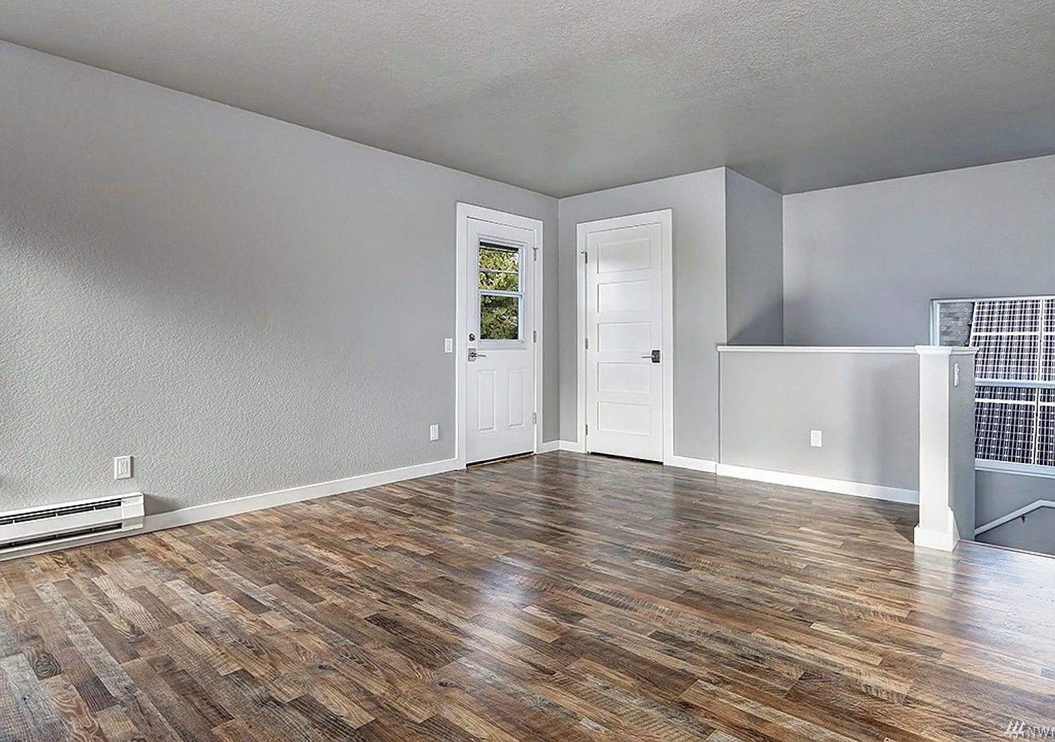 1906 3rd Avenue West — Photo 3