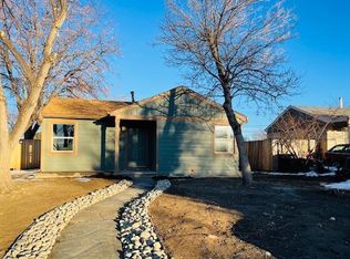 1224 Newark St, Aurora, CO 80010