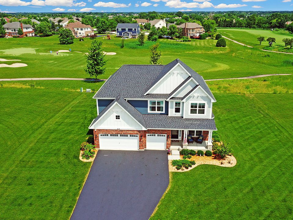 1st image of 10 Crystal Downs Dr