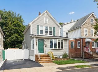 535 Freeman St, Lyndhurst, NJ 07071