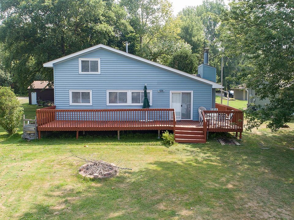 1st image of 27846 Lakewood Dr NW