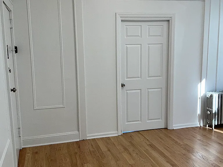 319 Vermont Ave — Photo 12