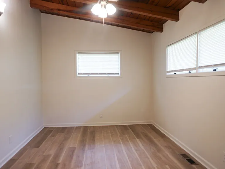 3023 Colonial Dr — Photo 6