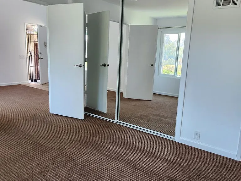 11087 Clairemont Mesa Blvd — Photo 5