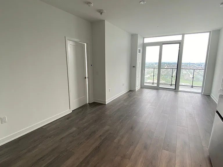 105 Oneida Cres #2107 — Photo 4
