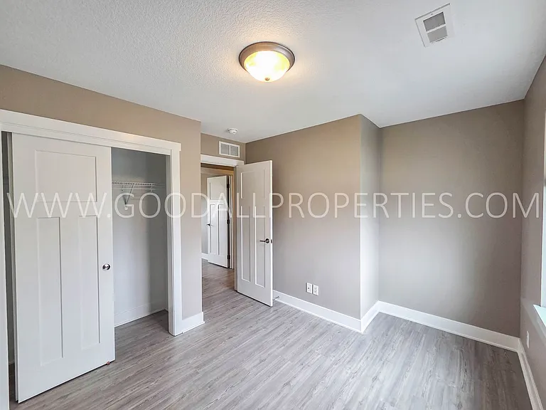 216 Maple Ave — Photo 15