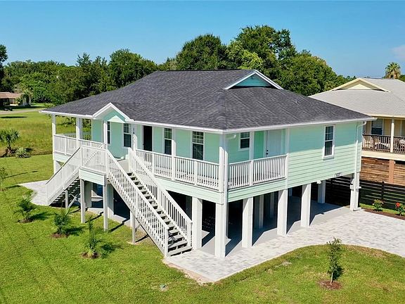 5th image of 16227 Sea Pines Dr