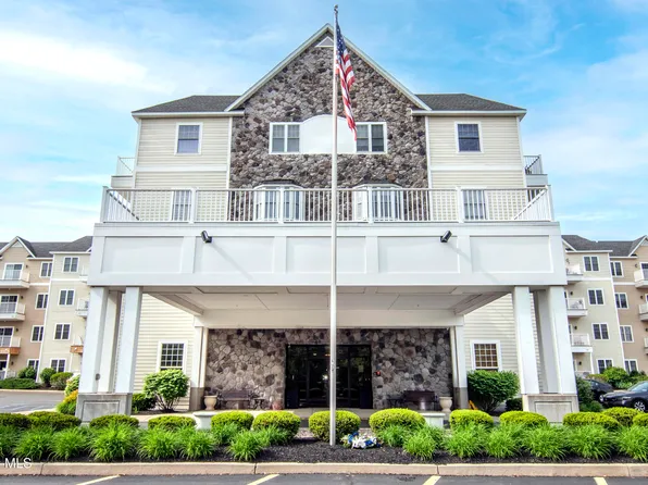 8 Wall Street APT 125, Clifton Park, NY 12065