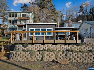 42995 Pacific Dr, Cloverdale, OR 97112