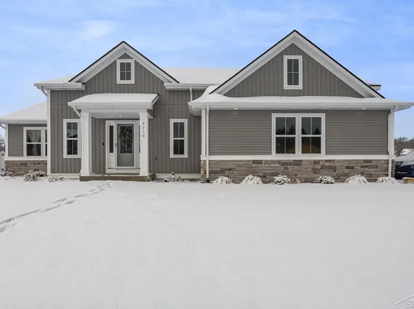 4710 N West View Dr, Bay City, MI 48706