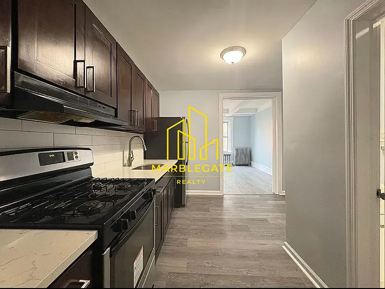 75 Carnegie Ave #100 — Photo 1
