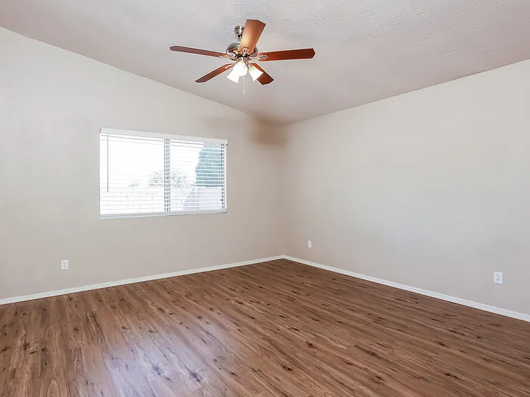 9009 E Kinross Dr — Photo 9