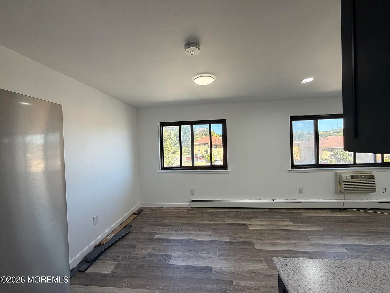 2 bed, 858 sqft, $2,300 — Photo 4