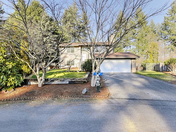 2nd image of 1219 156th Street Ct E