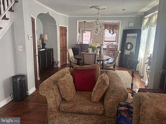 5th image of 800 Connell Ave