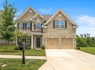 6016 Langwell Ln, Charlotte, NC 28278
