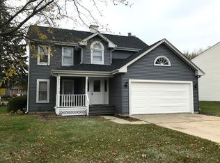 935 Churchill Dr, Naperville, IL 60563