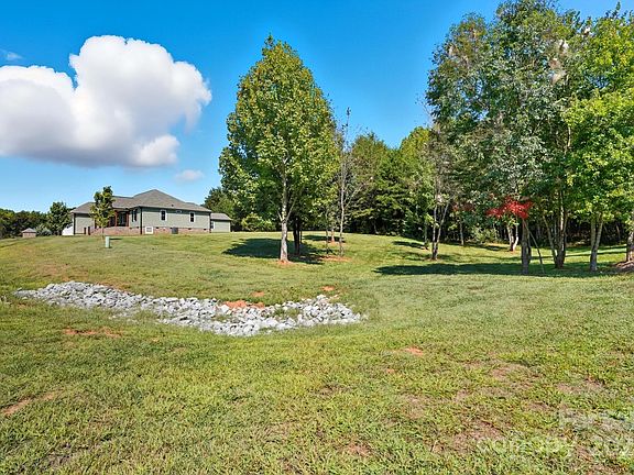4th image of 3482 Storybrook Ln