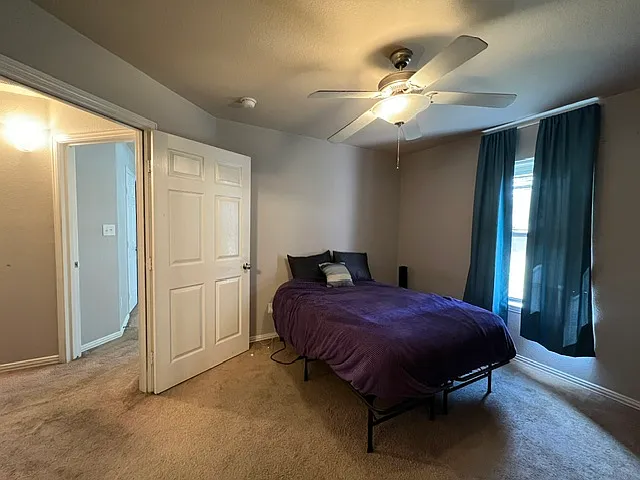 560 W Elm St #C — Photo 7