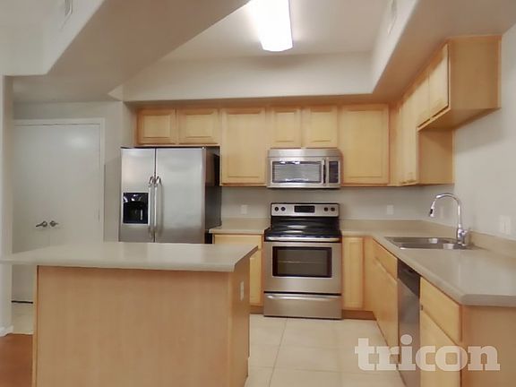 5th image of 16825 N 14th St Unit 107
